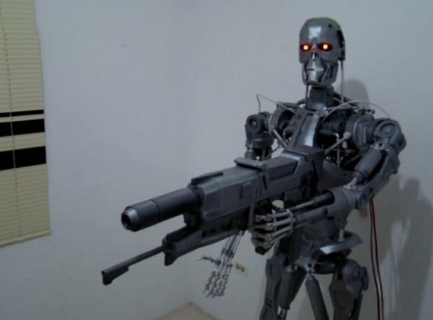 terminator arduino 609x450 - Crea una réplica de Terminator con Arduino