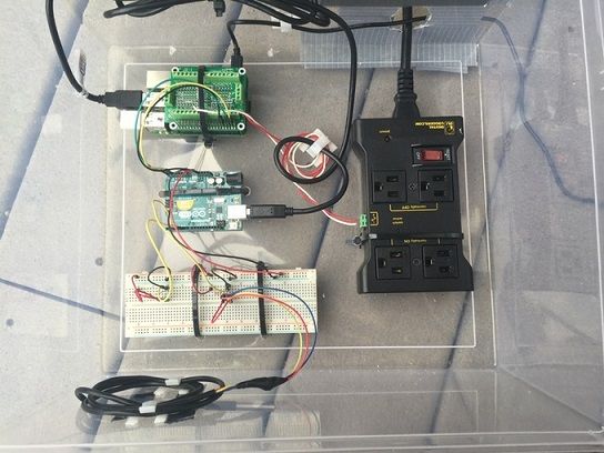 iotpiscina - Sistema de control para piscinas con Arduino y Raspberry Pi