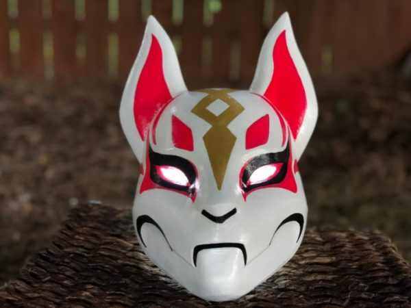 mascara Kitsune Fortnite 600x450 - 10 modelos gratuitos de Fortnite para imprimir en 3D