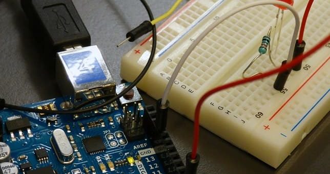 Cómo usar millis en Arduino